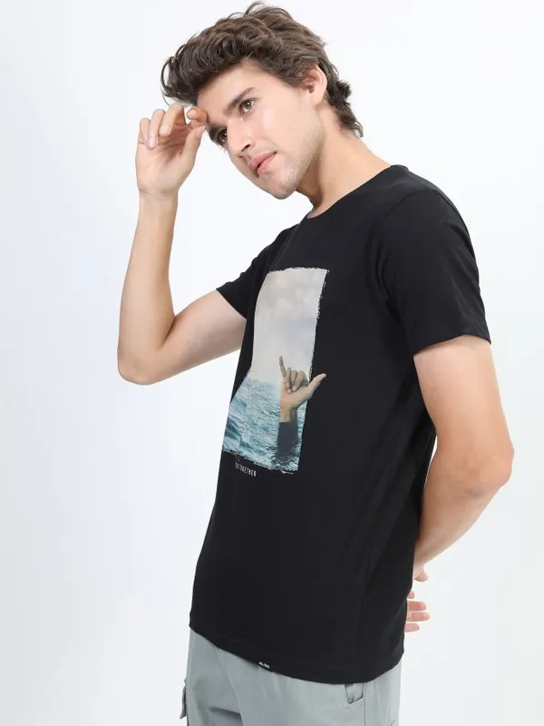  Highlander Men Black Printed Round Neck T-Shirts