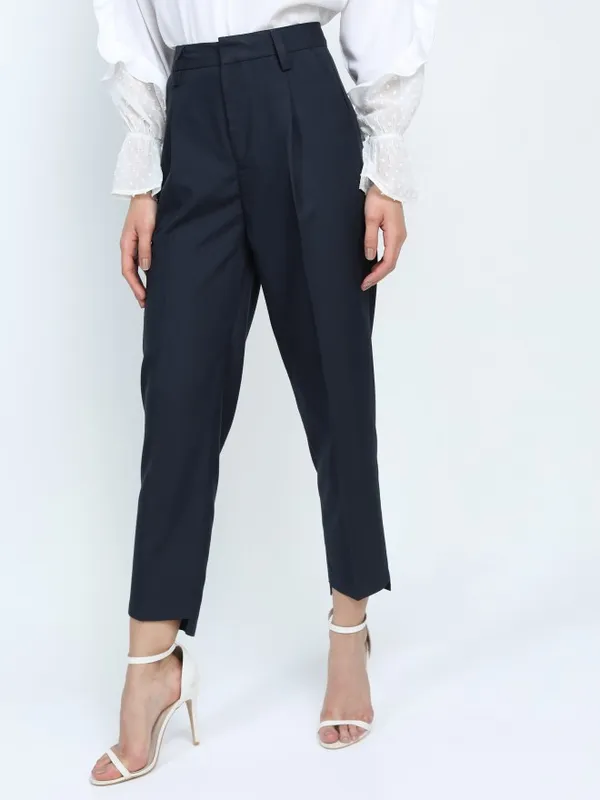  Tokyo Talkies Women Navy Blue Solid Tapered Fit Casual Trousers