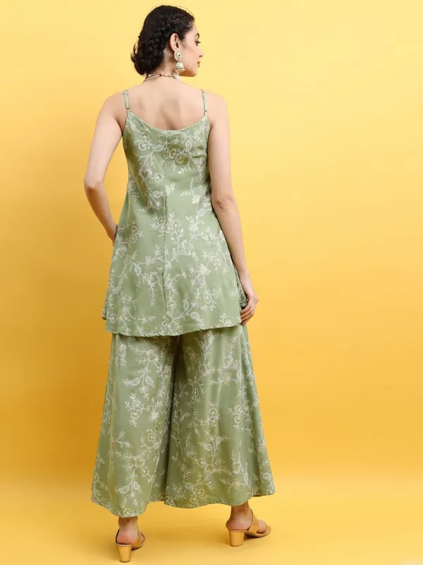  Vishudh Women Green Printed Kurta Sets