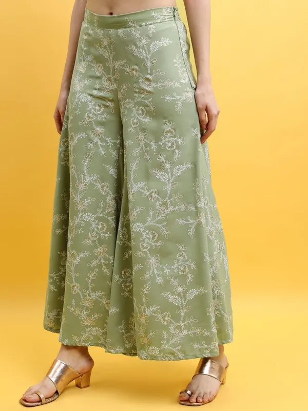  Vishudh Women Green Printed Kurta Sets