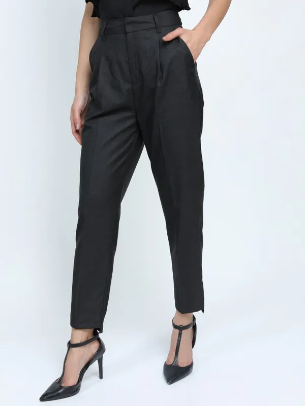  Tokyo Talkies Women Black Solid Tapered Fit Casual Trousers
