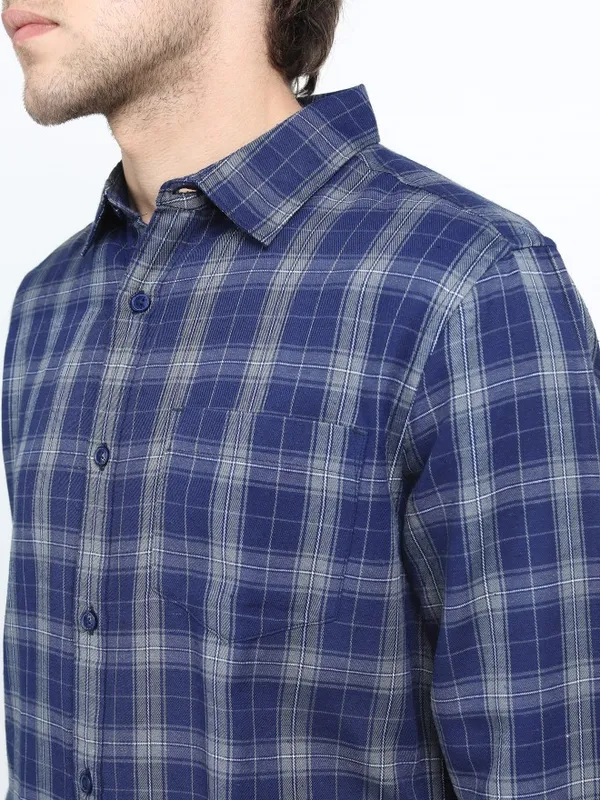  Ketch Men Navy Blue Checked Slim Fit Casual Shirts