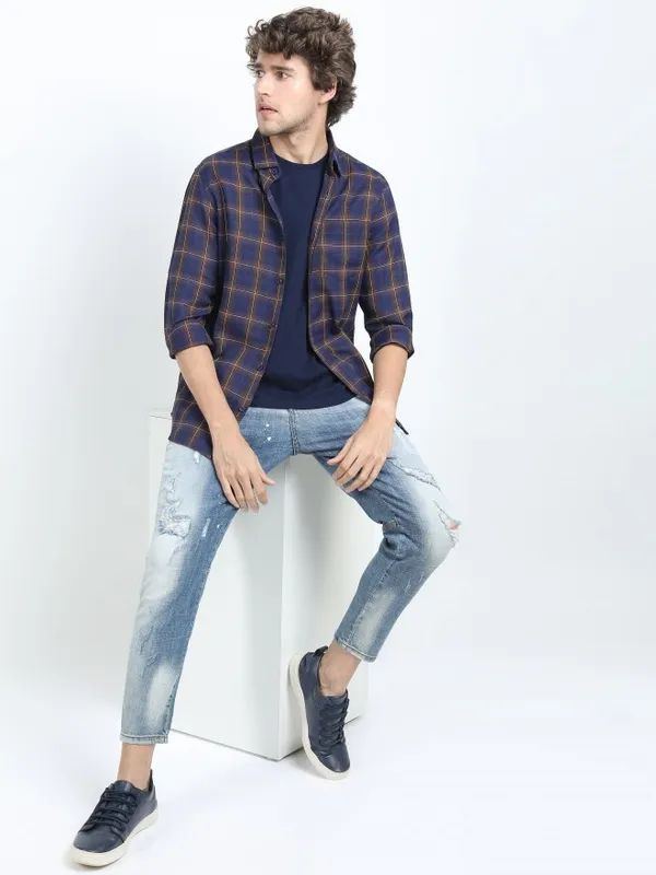  Ketch Men Navy Blue Checked Slim Fit Casual Shirts