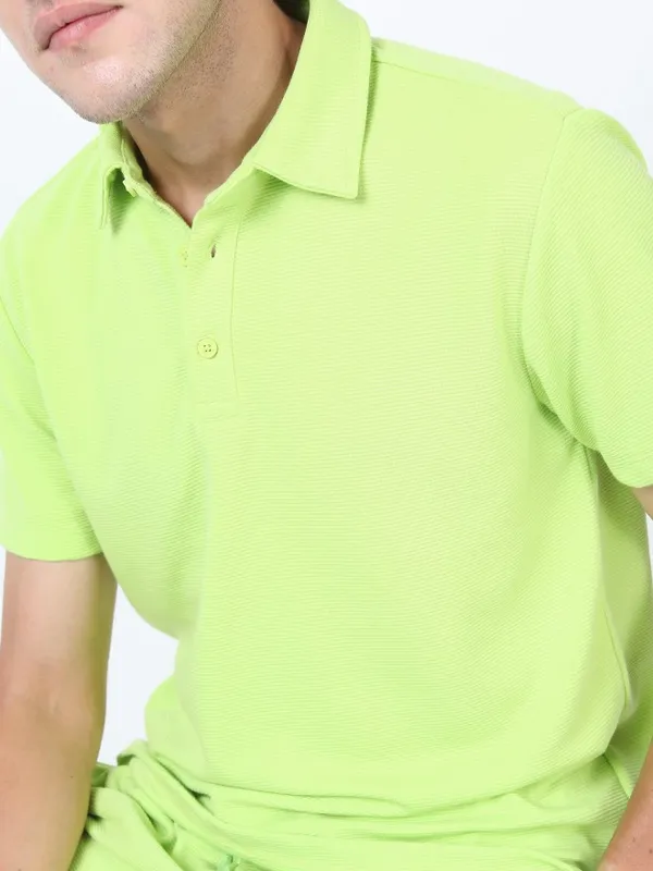 Solid Polo Collar T-shirt
