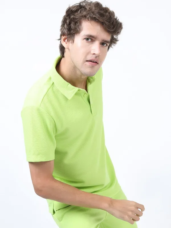 Solid Polo Collar T-shirt