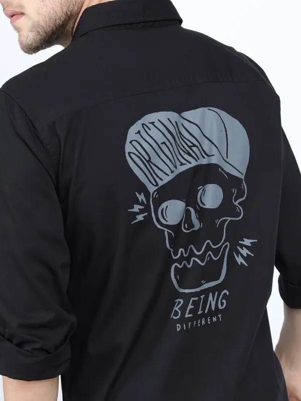  Locomotive Men Black Printed Slim Fit Casual Shirts
