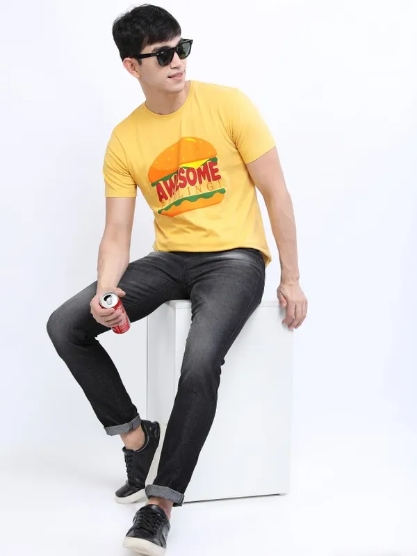 Men Printed Round Neck T-shirt