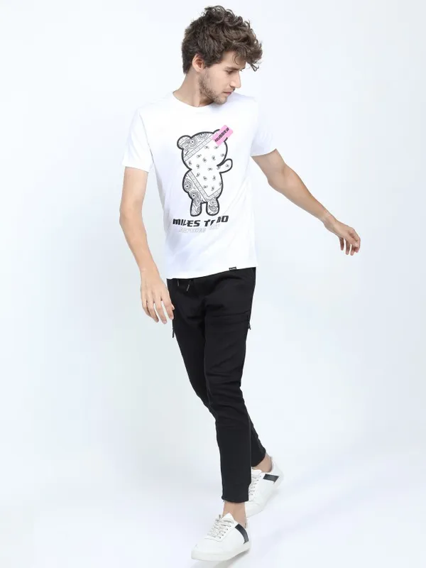 Highlander Men White Printed Round Neck T-Shirts
