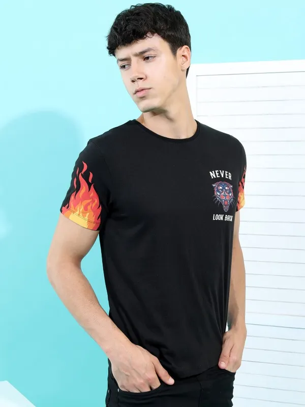 Men Printed Round Neck T-shirt