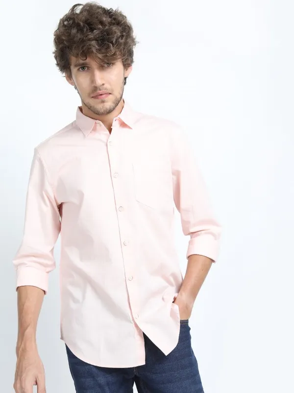  Highlander Men Pink Printed Slim Fit Casual Shirts