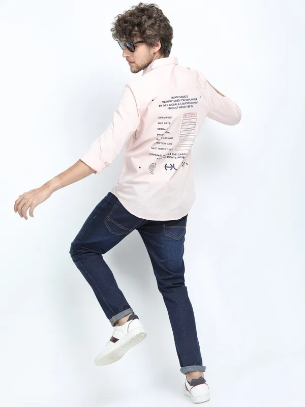  Highlander Men Pink Printed Slim Fit Casual Shirts