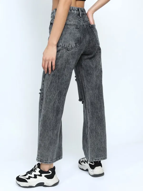  Tokyo Talkies Women Grey Straight Fit Highly Distressed Jeans
