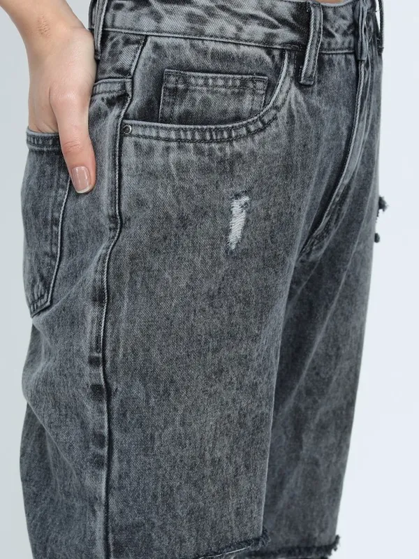  Tokyo Talkies Women Grey Straight Fit Highly Distressed Jeans