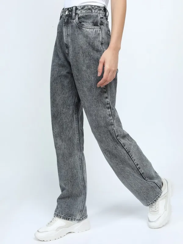 Women Straight Fit Jeans