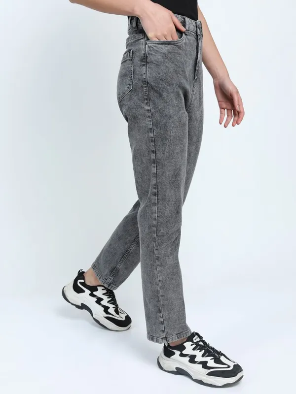  Tokyo Talkies Women Grey Flared Clean Look Jeans