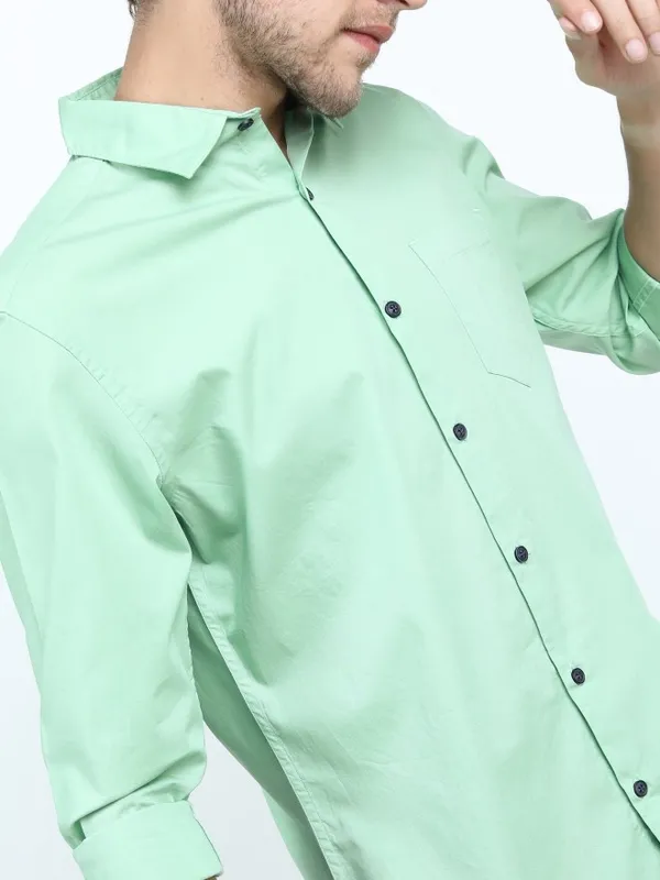  Highlander Men Green Printed Slim Fit Casual Shirts