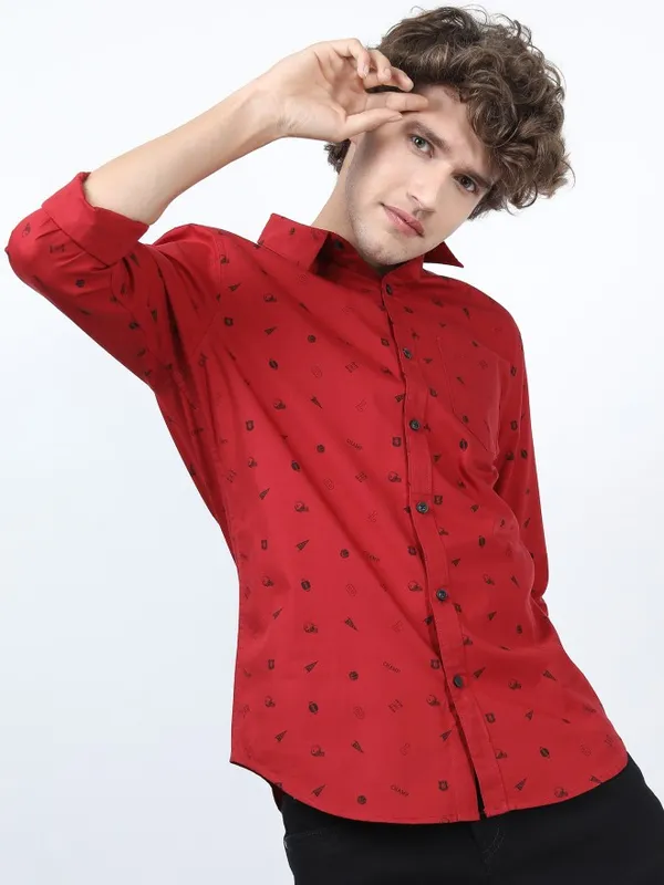 Men Slim Fit Casual Shirt