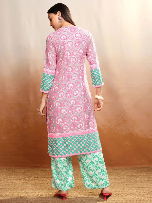Women Kurta With Palazzos