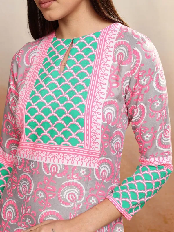 Women Kurta With Palazzos