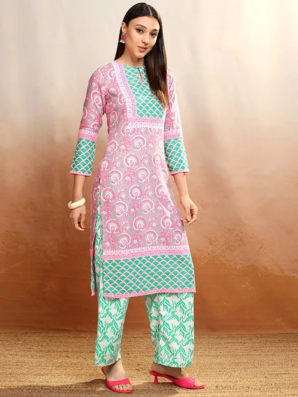 Women Kurta With Palazzos