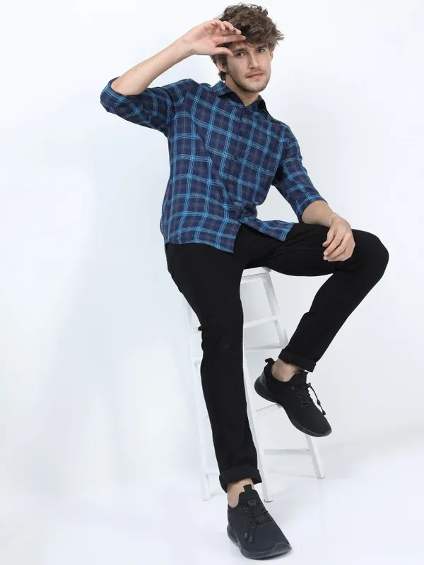 Men Slim Fit Casual Shirt