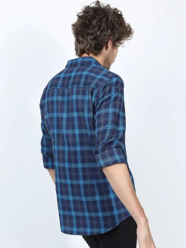 Men Slim Fit Casual Shirt