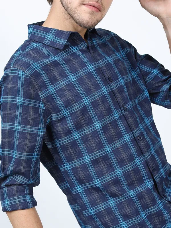 Men Slim Fit Casual Shirt