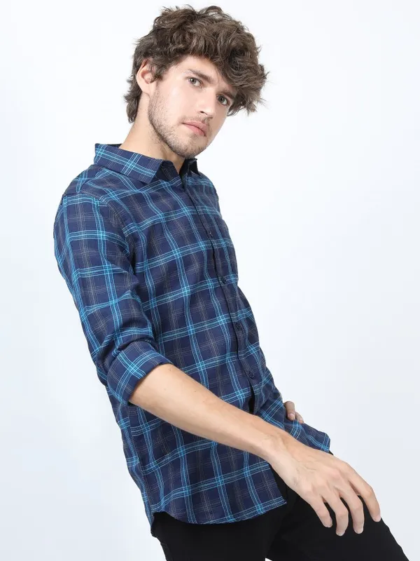 Men Slim Fit Casual Shirt