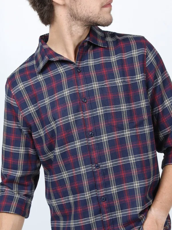  Ketch Men Navy Blue Checked Slim Fit Casual Shirts