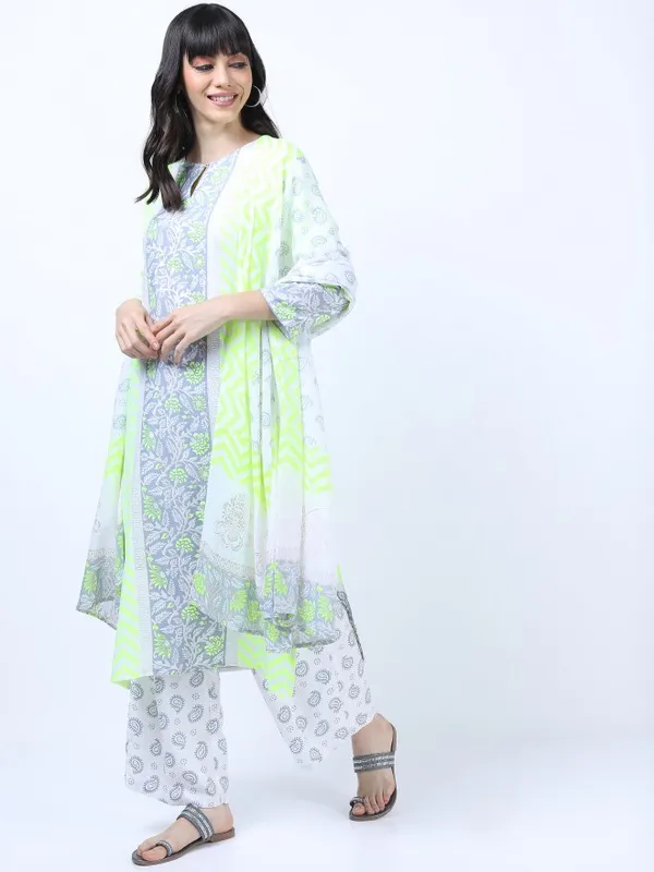  Vishudh Women Yellow Printed Kurta Sets