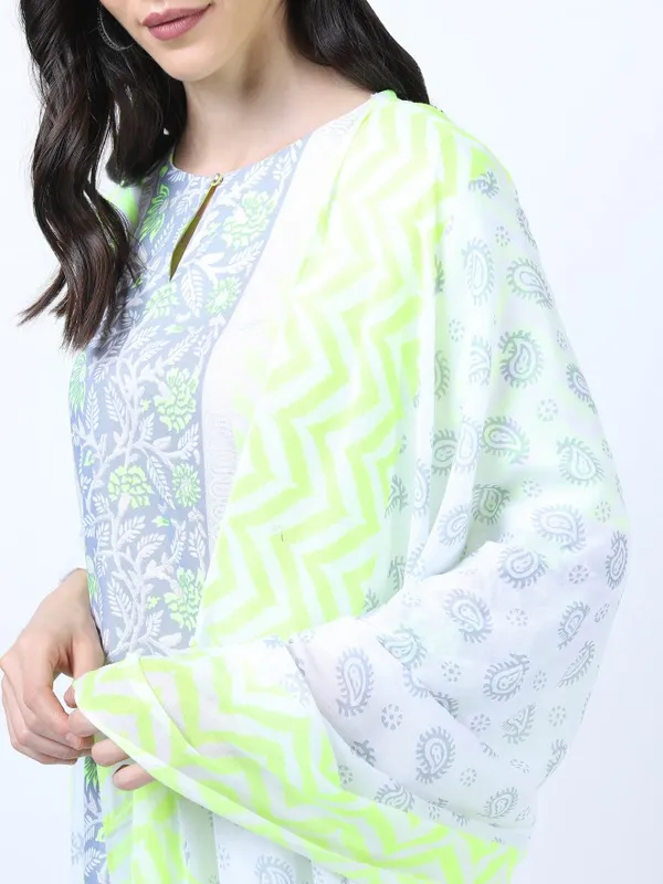  Vishudh Women Yellow Printed Kurta Sets