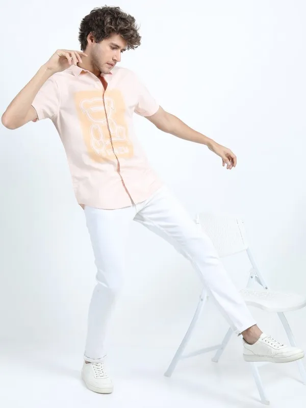  Locomotive Men Beige Printed Slim Fit Casual Shirts