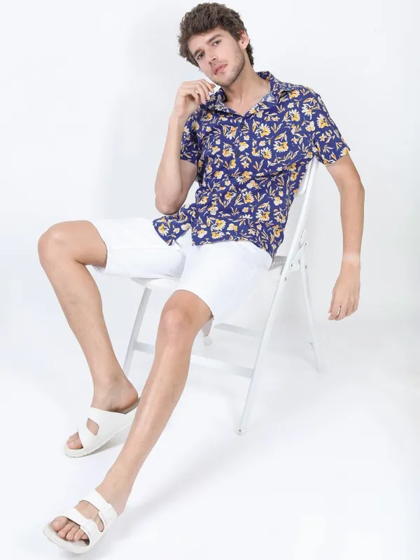 Men Slim Fit Casual Shirt