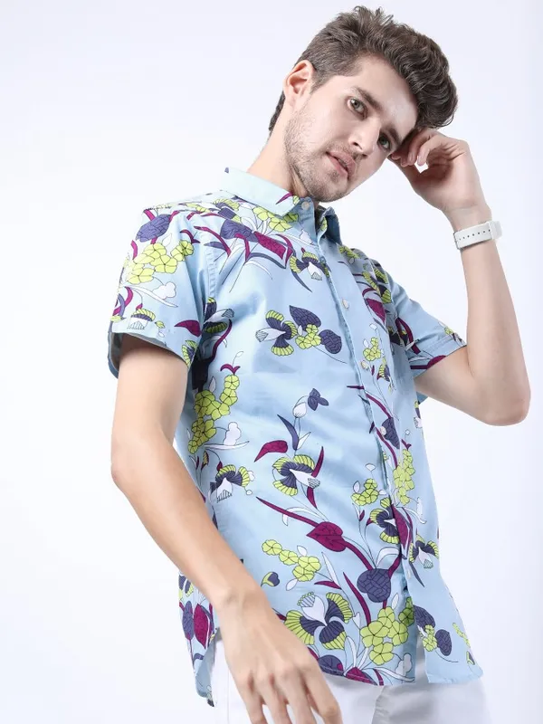 Men Slim Fit Casual Shirt