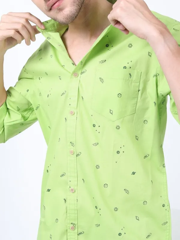  Ketch Men Green Printed Slim Fit Casual Shirts