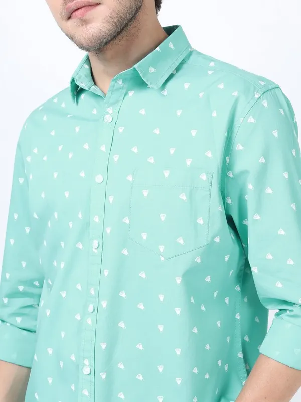  Ketch Men Sage Printed Slim Fit Casual Shirts