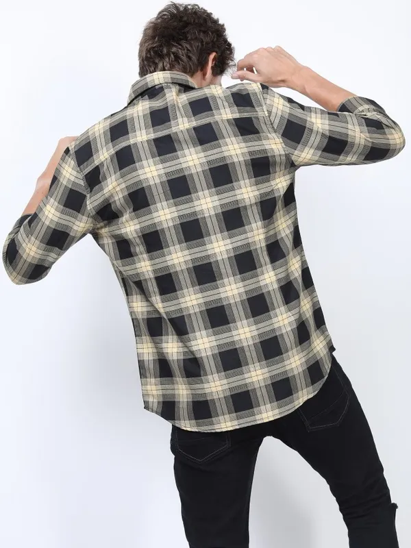 Highlander Men Black Checked Slim Fit Casual Shirts