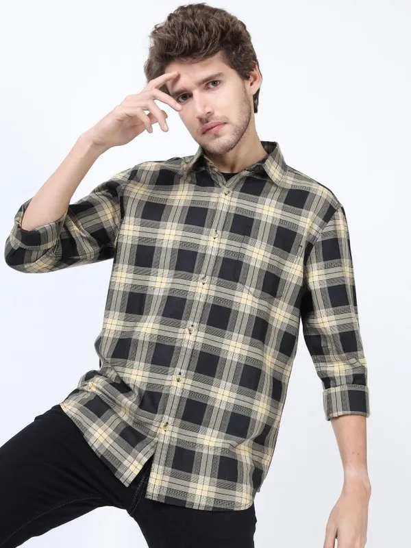  Highlander Men Black Checked Slim Fit Casual Shirts