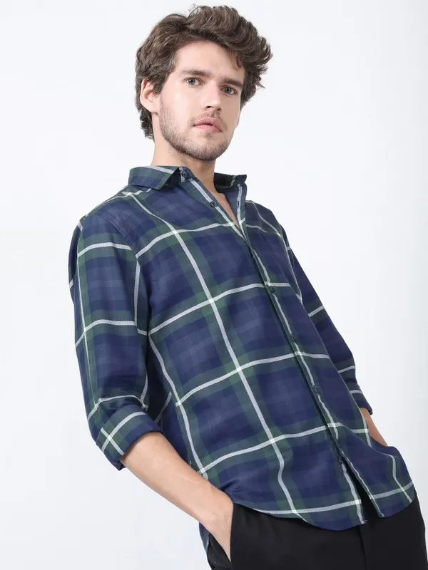  Highlander Men Navy Blue Checked Slim Fit Casual Shirts