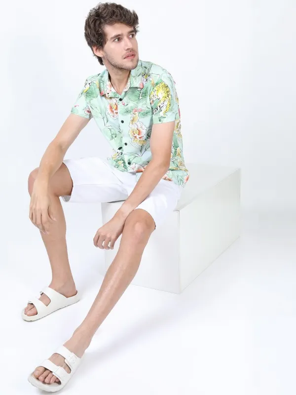 Highlander Men Green Printed Slim Fit Casual Shirt
