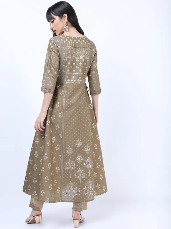  Vishudh Women Green Printed Straight Kurtas