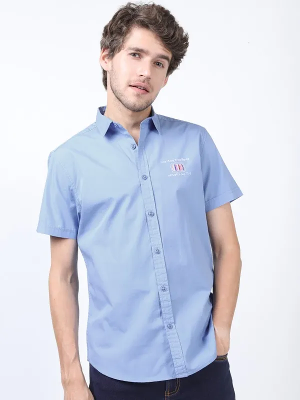  Locomotive Men Blue Solid Slim Fit Casual Shirts
