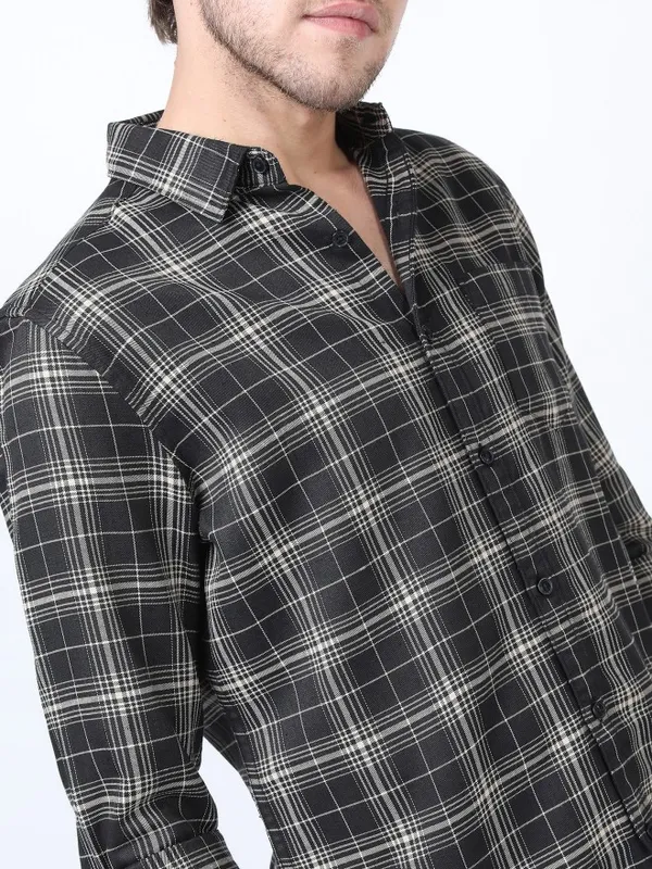  Ketch Men Black Checked Slim Fit Casual Shirts