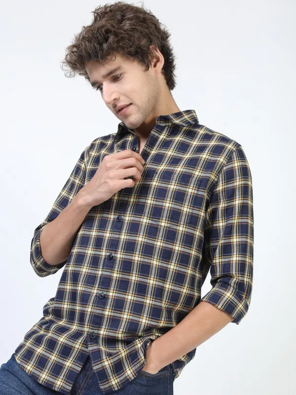 Men Slim Fit Casual Shirt