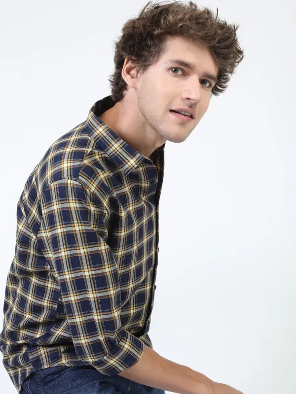 Men Slim Fit Casual Shirt
