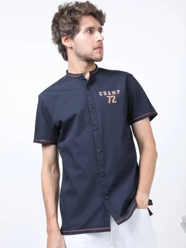  Highlander Men Navy Blue Printed Slim Fit Casual Shirts