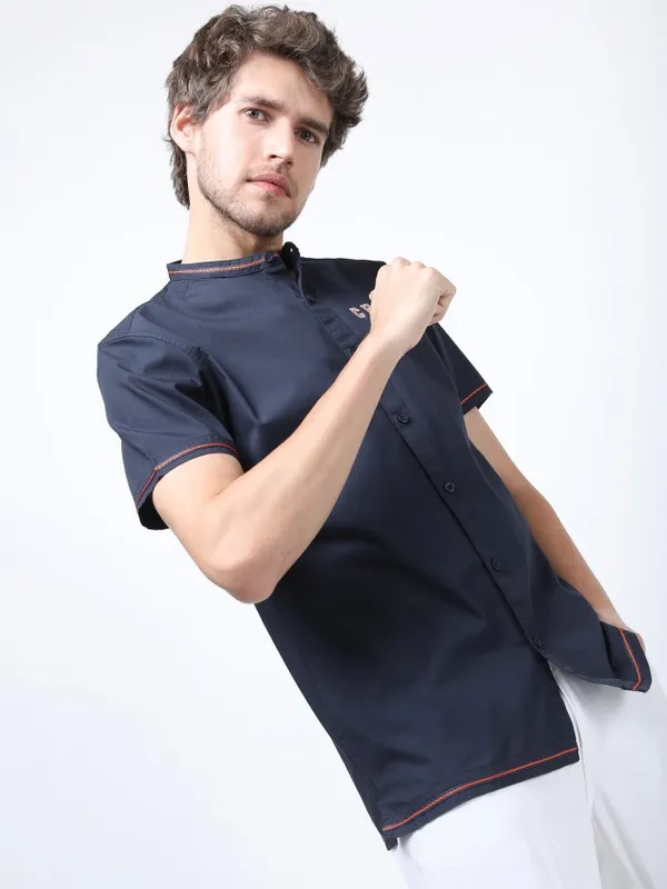  Highlander Men Navy Blue Printed Slim Fit Casual Shirts