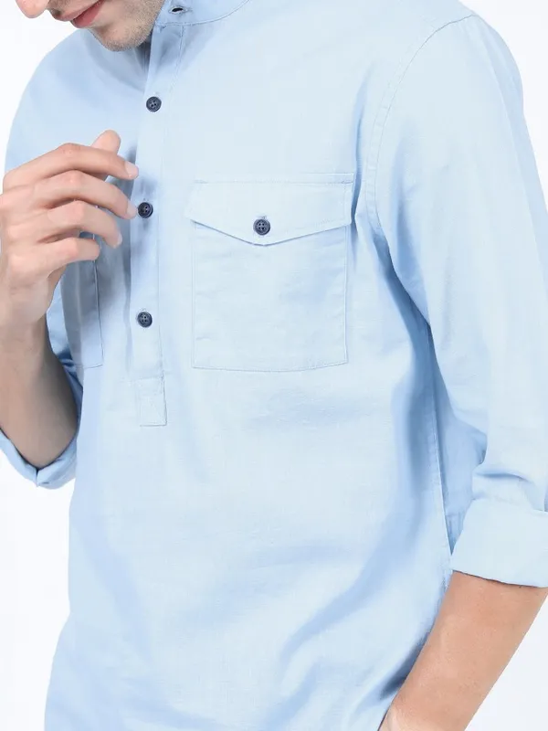  Highlander Men Blue Solid Slim Fit Casual Shirts