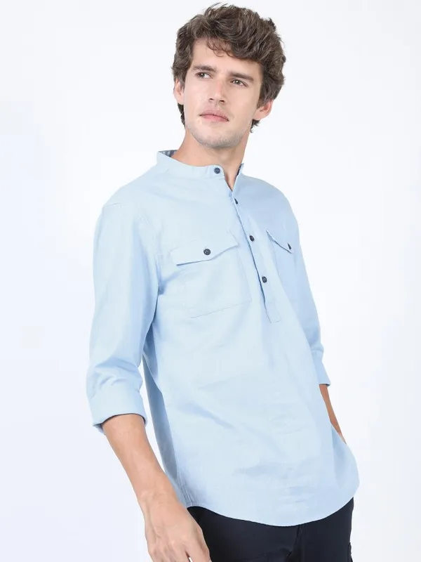  Highlander Men Blue Solid Slim Fit Casual Shirts