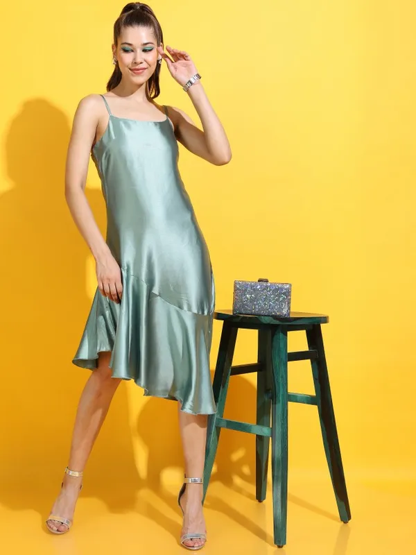 Tokyo Talkies Women Green Solid Fit And Flare Dresses